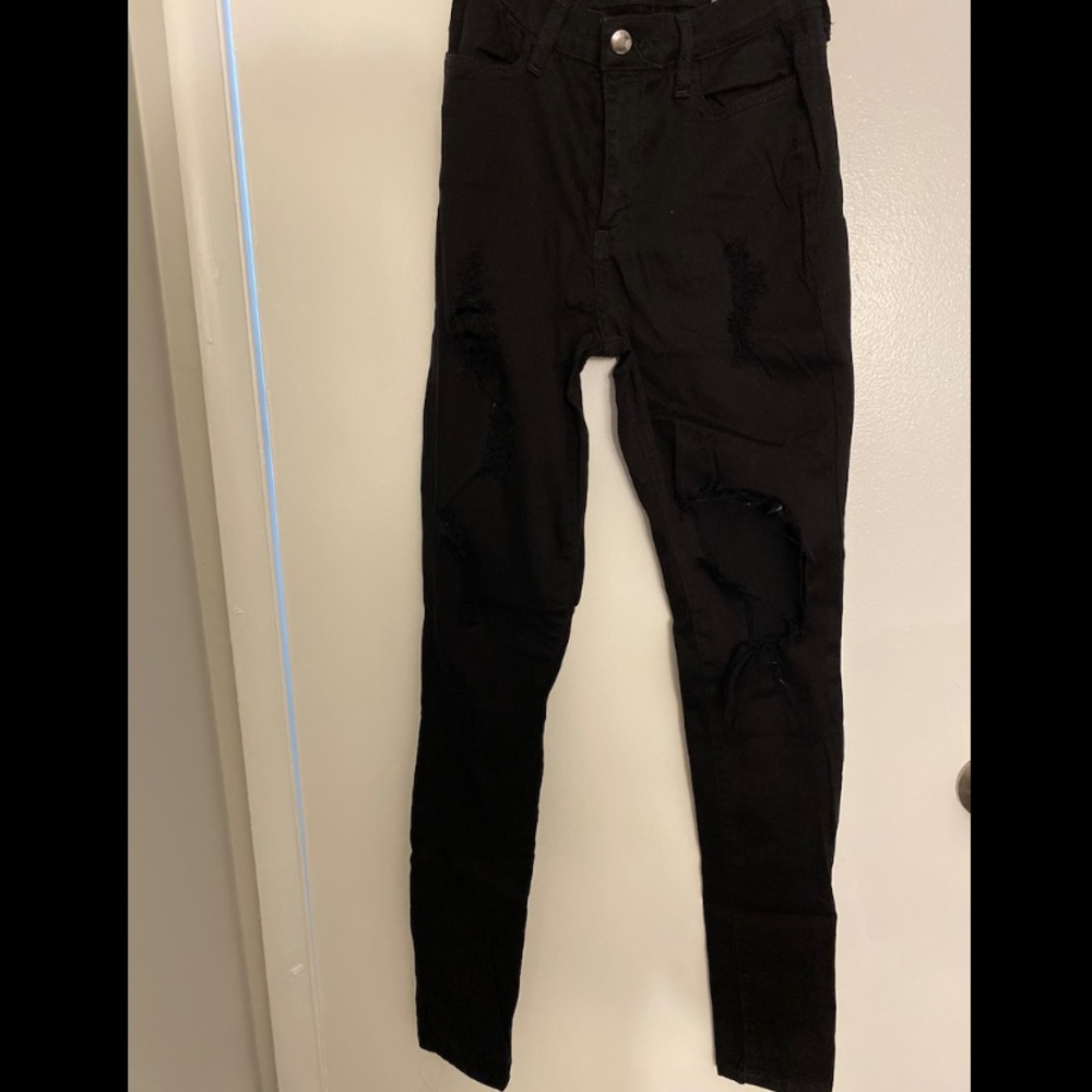 Fashion Nova Black Ripped skinny Jeans
